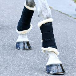 Weatherbeeta lambakarvaga kaitsmed Exercise Boots - Must