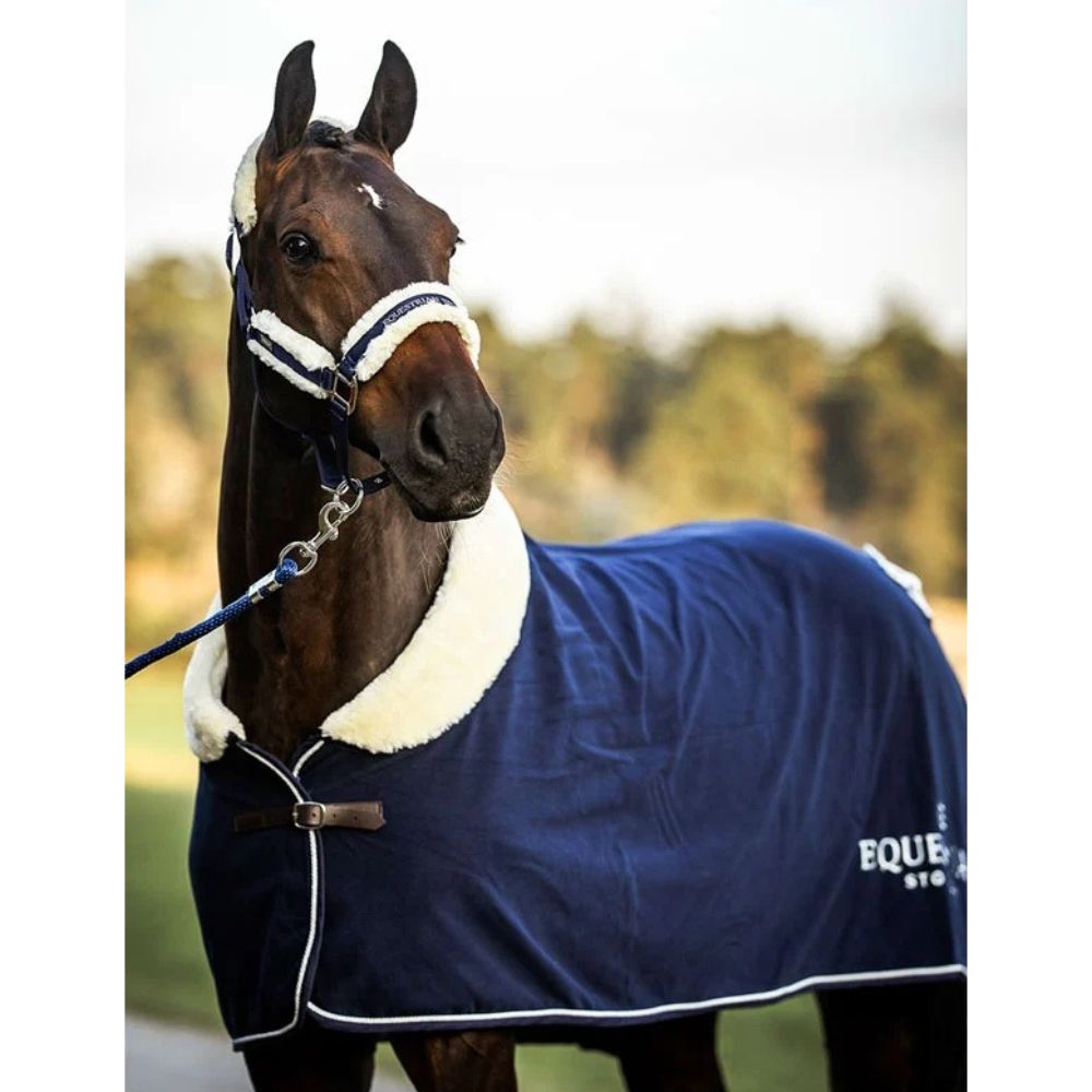 Equestrian Stockholm fliistekk Fur Navy - Tumesinine